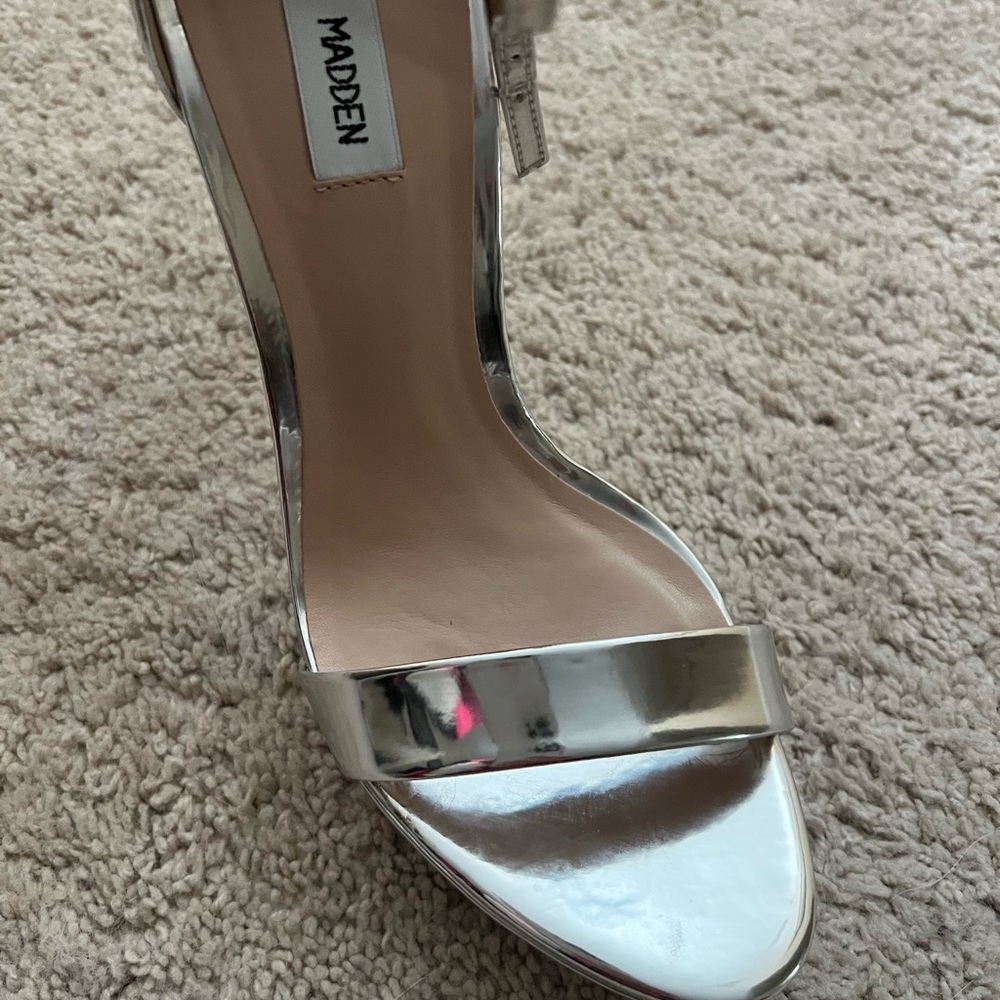 Steve Madden Starlet silver metallic shoes